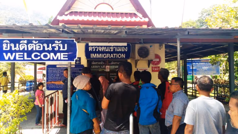 Thailand Border Runs: A Complete Guide and Understanding the Risks