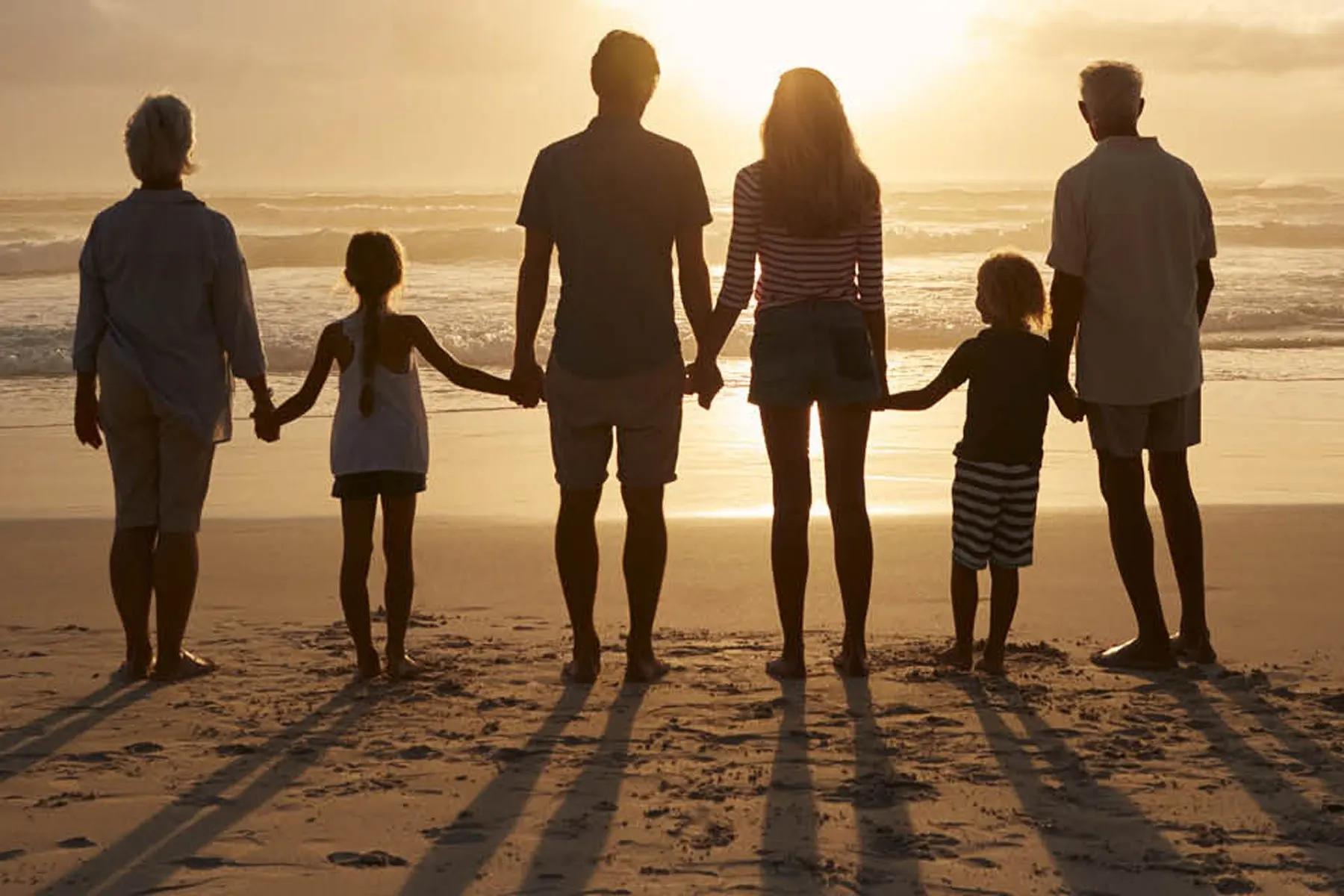 How to Move to Thailand With Dependents on the Destination Thailand Visa (DTV)